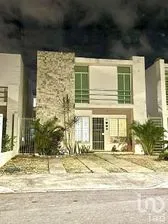 NEX-204213 - Casa en Venta, con 2 recamaras, con 1 baño, con 92 m2 de construcción en Marsella, CP 77725, Quintana Roo.