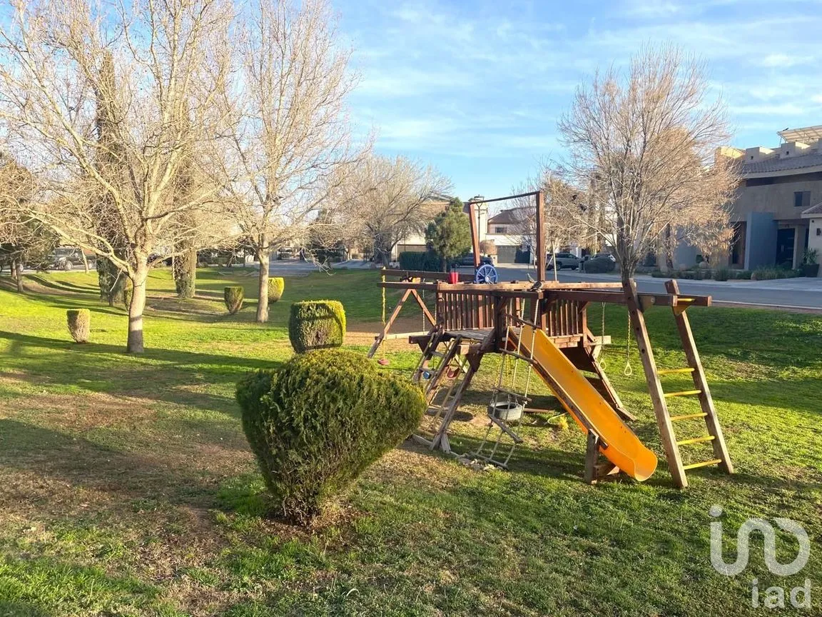 Casa en Venta en Cerrada del Sol, Juárez, Chihuahua | NEX-243941 | iad México | Foto 2 de 18