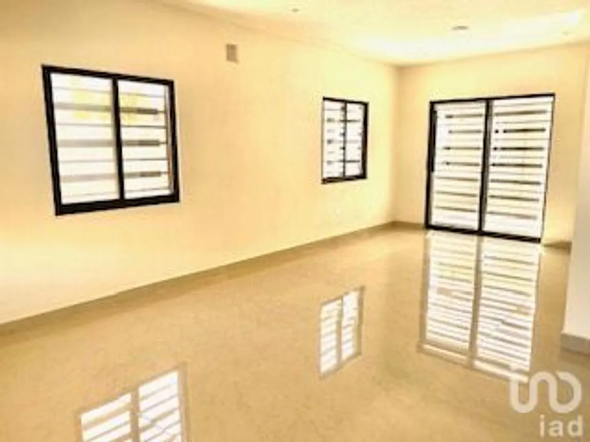 Casa en Venta en Vienna Residencial, Juárez, Chihuahua | NEX-244398 | iad México | Foto 2 de 20