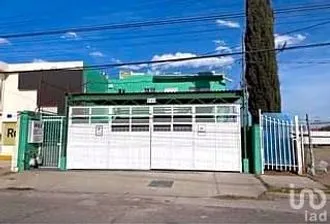 NEX-246468 - Departamento en Renta, con 2 recamaras, con 1 baño, con 60 m2 de construcción.