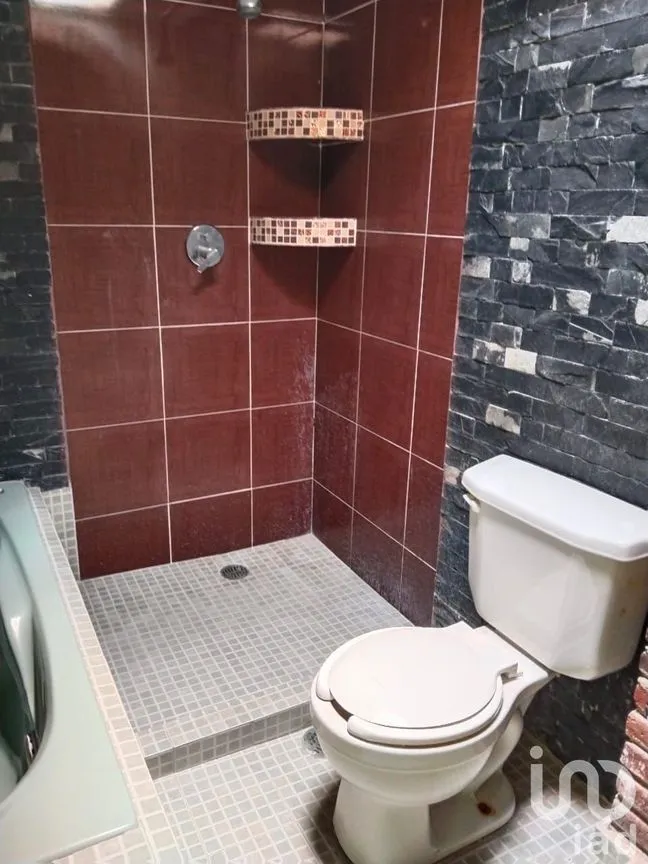 Casa en Venta en Los Héroes Chalco, Chalco, México | NEX-221516 | iad México | Foto 16 de 21