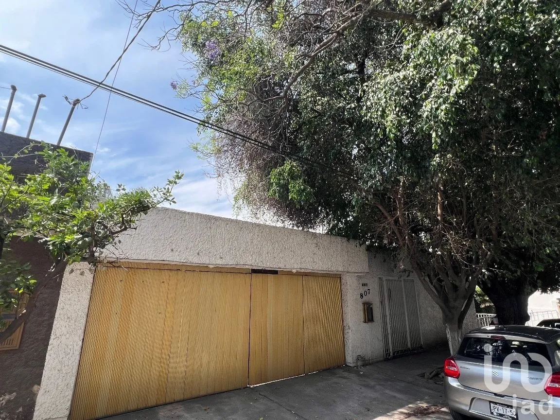Casa en Venta en Monraz, Guadalajara, Jalisco | NEX-197643 | iad México | Foto 2 de 13