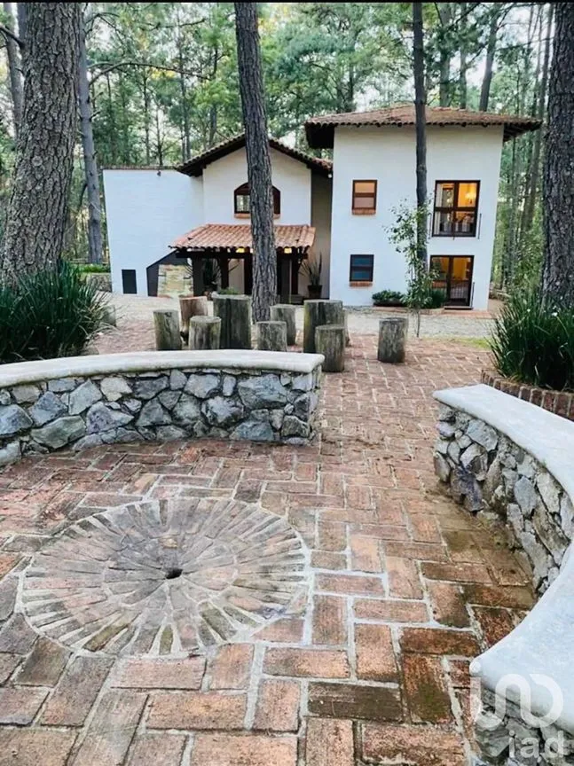 Casa en Venta en Tapalpa, Tapalpa, Jalisco | NEX-243838 | iad México | Foto 3 de 8