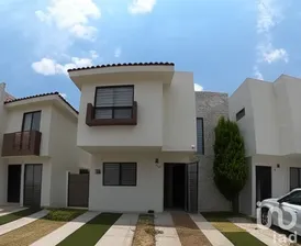 NEX-257830 - Casa en Venta, con 3 recamaras, con 2 baños, con 100 m2 de construcción en El Campestre, CP 45221, Jalisco.