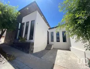 NEX-203655 - Casa en Venta, con 3 recamaras, con 2 baños, con 150 m2 de construcción en Colinas del Padre, CP 98085, Zacatecas.