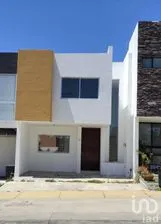 NEX-198109 - Casa en Renta, con 3 recamaras, con 2 baños, con 125 m2 de construcción en El Origen, CP 45645, Jalisco.