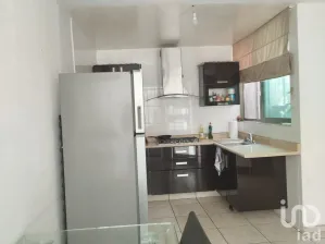 NEX-176345 - Casa en Venta, con 5 recamaras, con 2 baños, con 295 m2 de construcción en Morelos, CP 44910, Jalisco.
