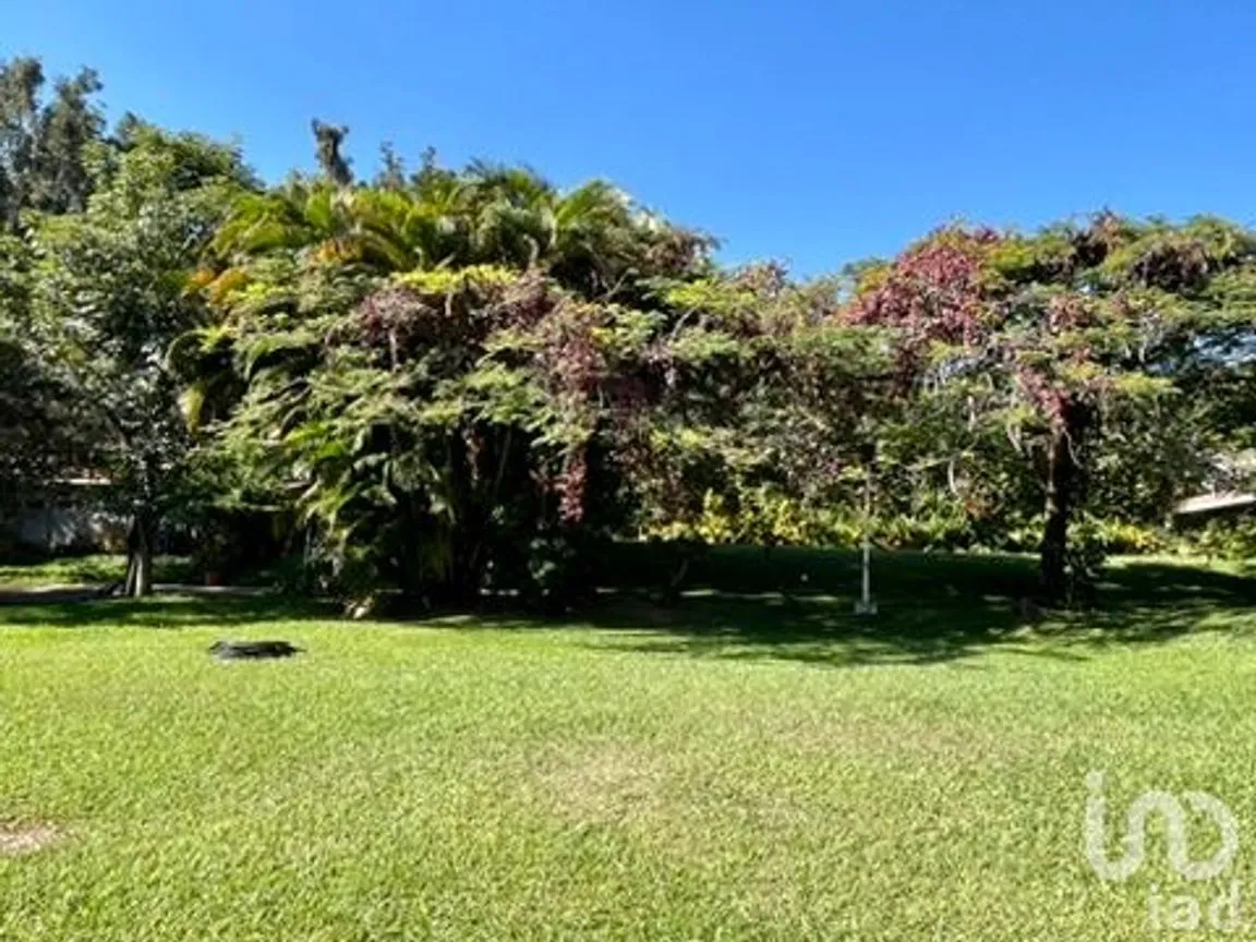 Casa en Renta en Rancho Cortes, Cuernavaca, Morelos | NEX-239891 | iad México | Foto 3 de 44