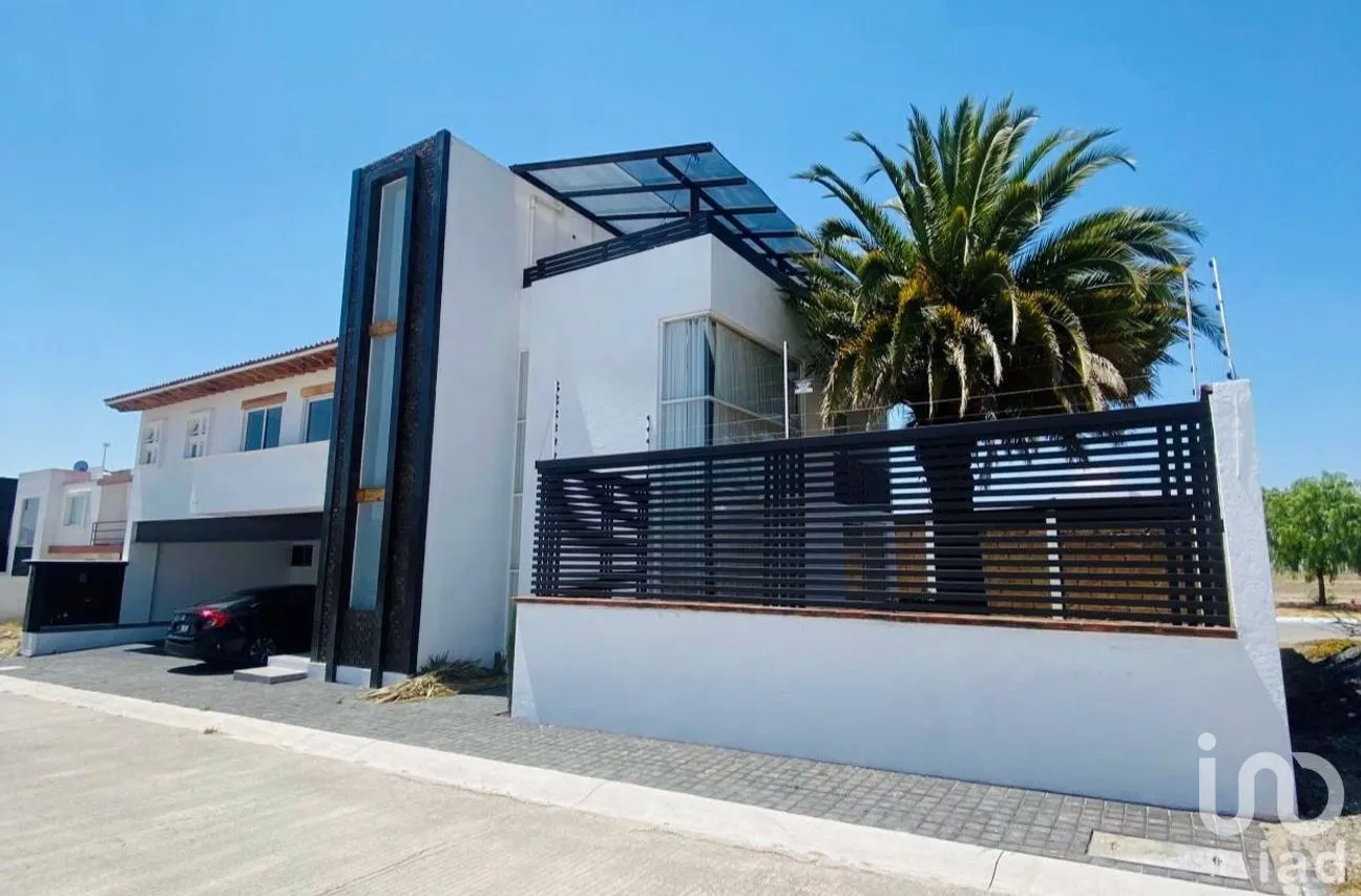 Casa en Venta en Campestre Juriquilla, Querétaro, Querétaro | NEX-169801 | iad México | Foto 2 de 14