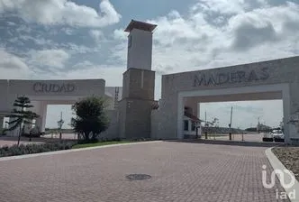 NEX-174367 - Terreno en Venta en Ciudad Maderas Sur II, CP 38517, Guanajuato.