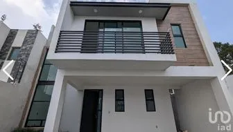 NEX-262734 - Casa en Venta, con 3 recamaras, con 4 baños, con 325 m2 de construcción en San Francisco Coaxusco, CP 52158, México.