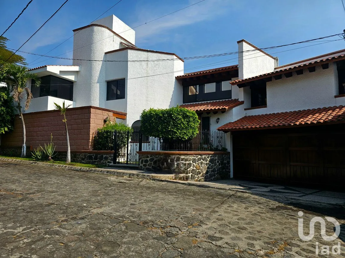 Casa en Venta en Rinconada Vista Hermosa, Cuernavaca, Morelos | NEX-262032 | iad México | Foto 1 de 18