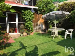 NEX-263803 - Casa en Venta, con 3 recamaras, con 2 baños, con 220 m2 de construcción.