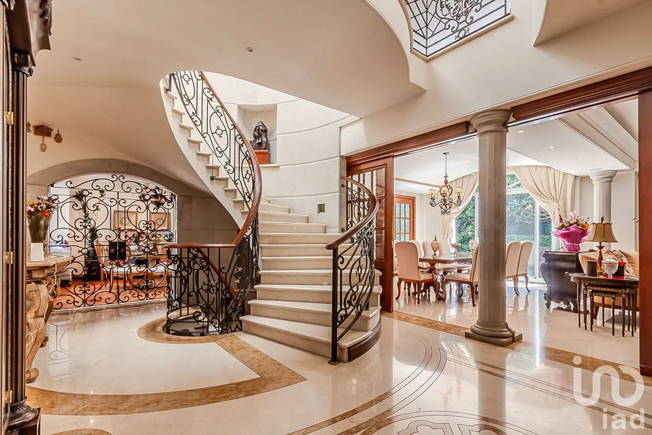 Casa en Venta en Bosque de las Lomas, Miguel Hidalgo, Ciudad de México | NEX-287425 | iad México | Foto 1 de 29