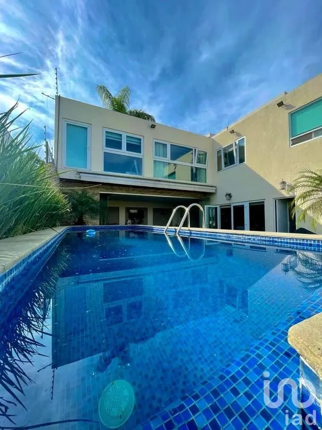 Casa en Venta en Palmira Tinguindin, Cuernavaca, Morelos | NEX-293567 | iad México | Foto 2 de 27