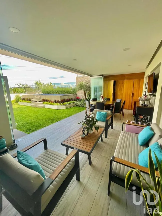 Casa en Venta en Palmira Tinguindin, Cuernavaca, Morelos | NEX-293567 | iad México | Foto 1 de 27