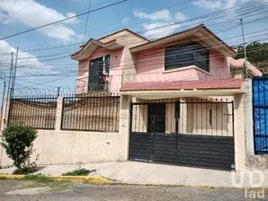 NEX-185162 - Casa en Venta, con 3 recamaras, con 2 baños, con 178 m2 de construcción en Plan de Guadalupe, CP 54760, México.