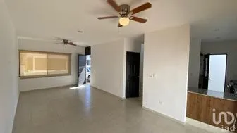 NEX-243526 - Casa en Venta, con 2 recamaras, con 1 baño, con 105 m2 de construcción en Gran San Pedro Cholul, CP 97305, Yucatán.