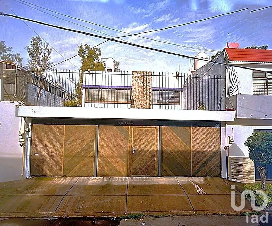 Casa en Venta en Espartaco, Coyoacán, Ciudad de México | NEX-247143 | iad México | Foto 1 de 25