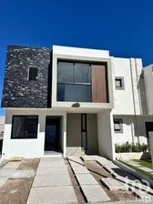 NEX-247237 - Casa en Venta, con 3 recamaras, con 2 baños, con 120 m2 de construcción.