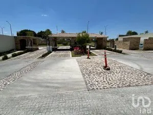 NEX-247421 - Casa en Venta, con 3 recamaras, con 2 baños, con 135 m2 de construcción.