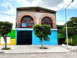 NEX-252042 - Bodega en Venta, con 2 recamaras, con 2 baños, con 417 m2 de construcción en Lomas de Casa Blanca, CP 76080, Querétaro.