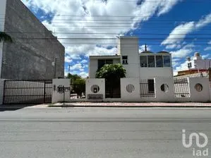 NEX-259127 - Casa en Renta, con 3 recamaras, con 4 baños, con 269 m2 de construcción en Granjas Banthi, CP 76805, Querétaro.