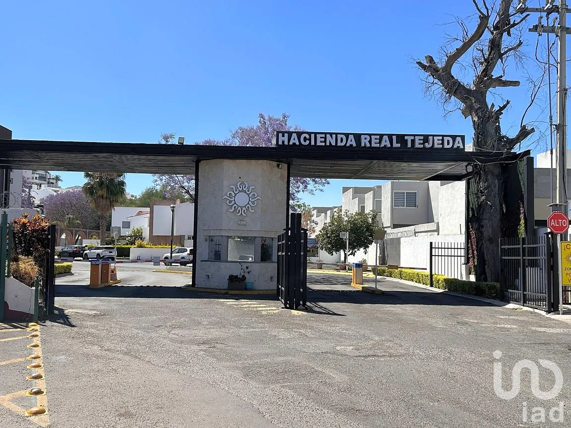 Casa en Venta en Tejeda, Corregidora, Querétaro | NEX-294232 | iad México | Foto 1 de 30