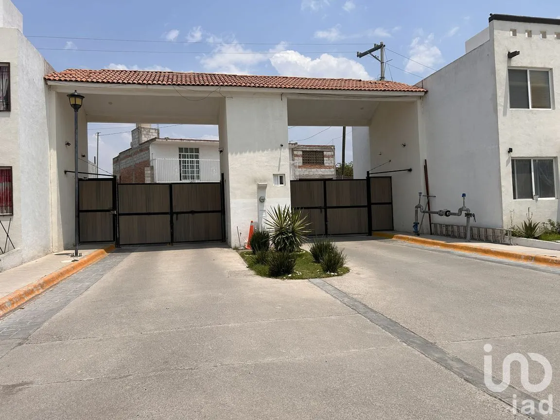 Casa en Renta en La Floresta, San Juan del Río, Querétaro | NEX-298913 | iad México | Foto 2 de 11