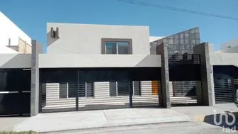 NEX-204724 - Casa en Venta, con 5 recamaras, con 2 baños, con 298 m2 de construcción en Partido Escobedo, CP 32330, Chihuahua.