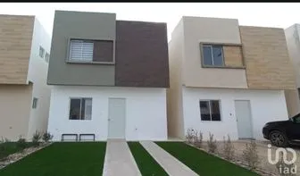 NEX-249656 - Casa en Venta, con 3 recamaras, con 2 baños, con 75 m2 de construcción.