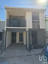 NEX-249952 - Casa en Venta, con 5 recamaras, con 3 baños, con 152 m2 de construcción en INFONAVIT Ampliación Aeropuerto, CP 32698, Chihuahua.