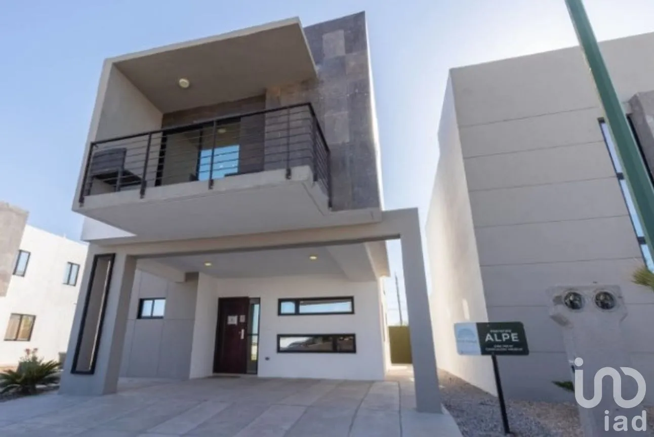 Casa en Venta en Valle del Sol, Juárez, Chihuahua | NEX-261912 | iad México | Foto 1 de 13