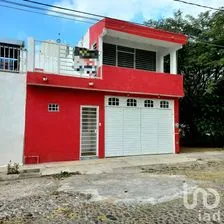 NEX-194671 - Casa en Venta, con 4 recamaras, con 2 baños, con 148 m2 de construcción en Campestre Bugambilias, CP 28989, Colima.