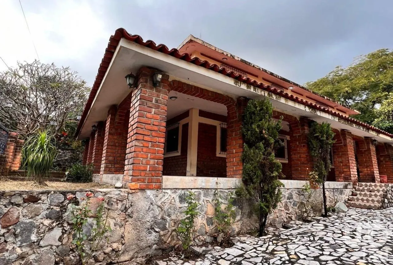 Casa en Venta en El Chivato (Providencia), Villa de Álvarez, Colima | NEX-253178 | iad México | Foto 1 de 11