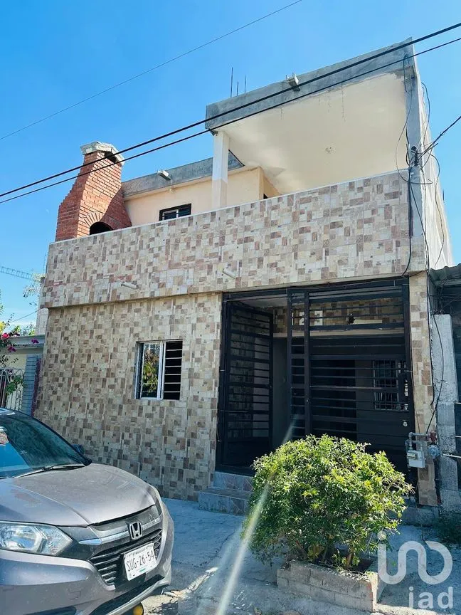 Casa en Venta en Roberto Espinoza, Apodaca, Nuevo León