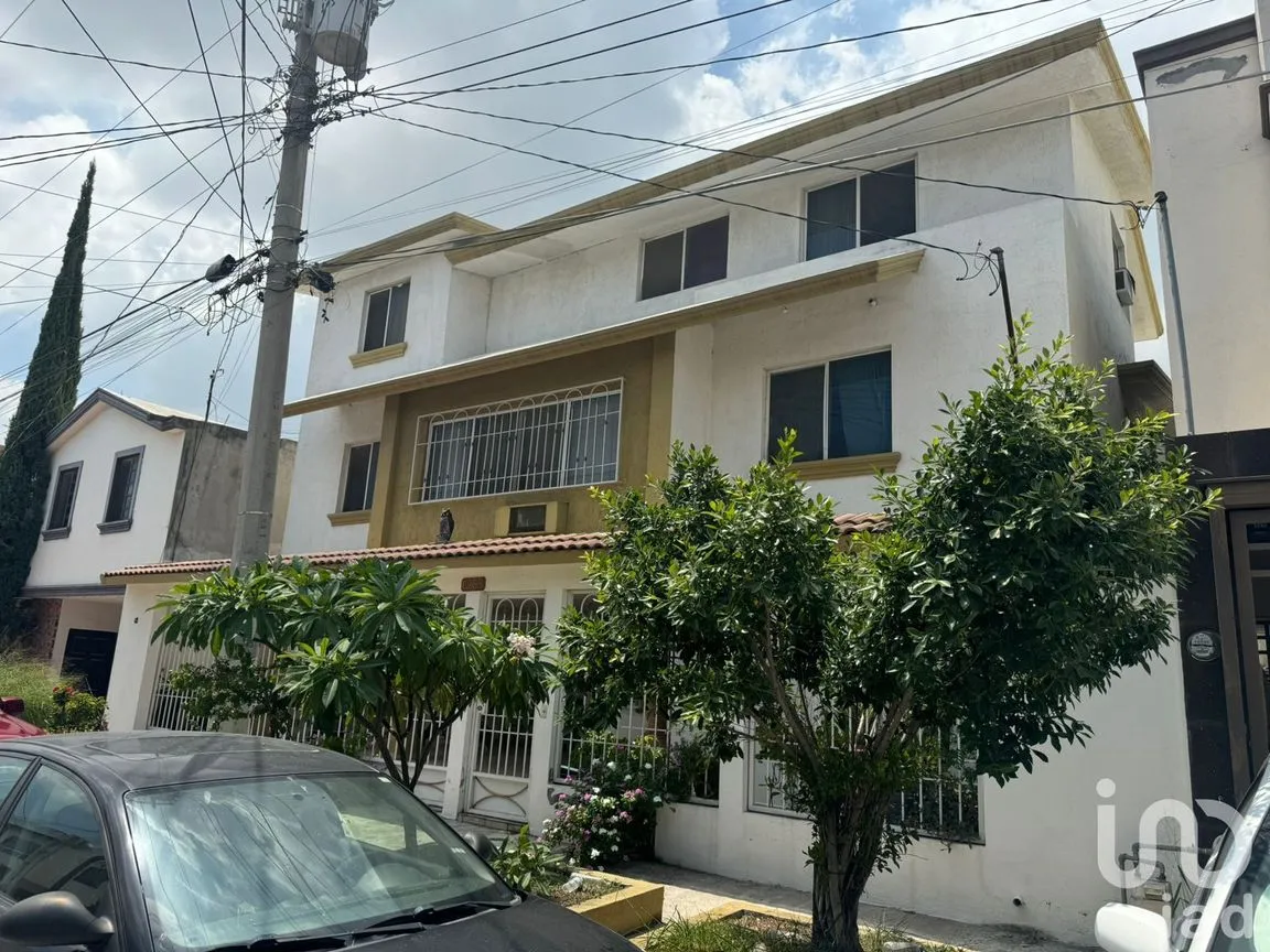 Casa en Venta en Cumbres Quinta Real, Monterrey, Nuevo León | NEX-237255 | iad México | Foto 1 de 12