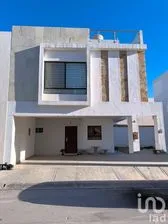 NEX-244351 - Casa en Venta, con 4 recamaras, con 4 baños, con 300 m2 de construcción en Cerradas de Rinconada, CP 66606, Nuevo León.