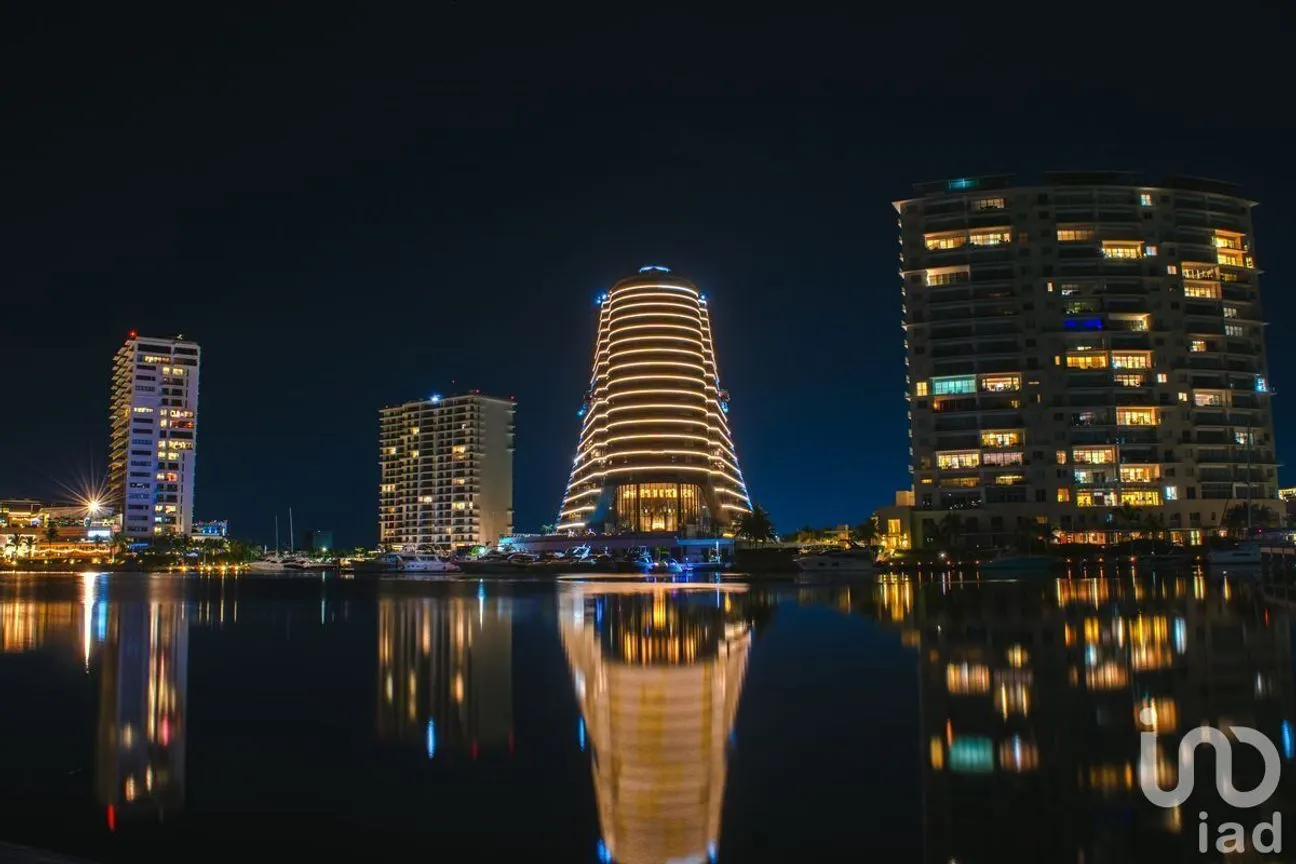 Departamento en Venta en Zona Hotelera, Benito Juárez, Quintana Roo | NEX-181795 | iad México | Foto 3 de 24