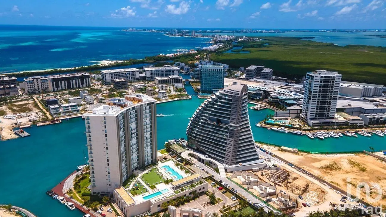 Departamento en Venta en Zona Hotelera, Benito Juárez, Quintana Roo | NEX-181795 | iad México | Foto 8 de 24