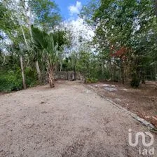 NEX-189200 - Terreno en Venta en Leona Vicario, CP 77590, Quintana Roo.