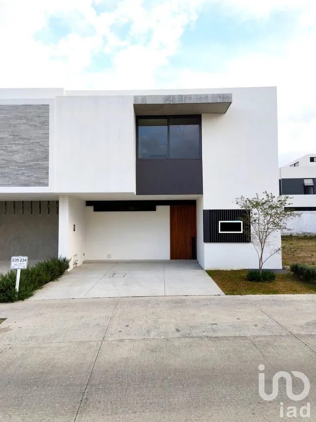 Casa en Venta en Solares, Zapopan, Jalisco | NEX-248724 | iad México | Foto 1 de 18