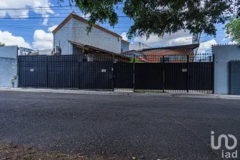 NEX-176677 - Casa en Venta, con 3 recamaras, con 1 baño, con 213 m2 de construcción en Villas del Parque, CP 76140, Querétaro.