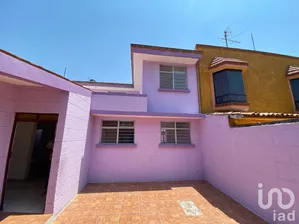 NEX-210050 - Casa en Venta, con 5 recamaras, con 4 baños, con 182 m2 de construcción en Mansiones del Valle, CP 76185, Querétaro.