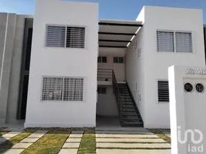 NEX-245481 - Departamento en Renta, con 2 recamaras, con 1 baño, con 62 m2 de construcción en Sendas Residencial, CP 76246, Querétaro.