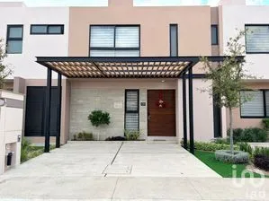 NEX-283548 - Casa en Venta, con 3 recamaras, con 2 baños, con 132 m2 de construcción en Altos del Marqués, CP 76146, Querétaro.