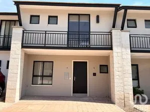NEX-286000 - Casa en Venta, con 3 recamaras, con 3 baños, con 141 m2 de construcción en Residencial el Refugio, CP 76146, Querétaro.