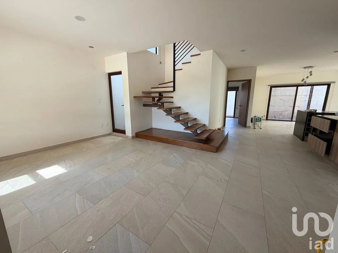 Casa en Venta en Altozano el Nuevo Querétaro, Querétaro, Querétaro | NEX-290220 | iad México | Foto 2 de 19