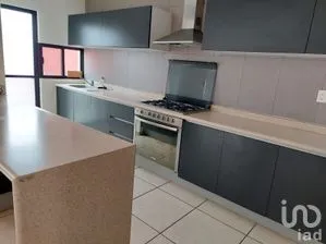 NEX-292880 - Casa en Renta, con 3 recamaras, con 2 baños, con 120 m2 de construcción en El Mirador, CP 76246, Querétaro.