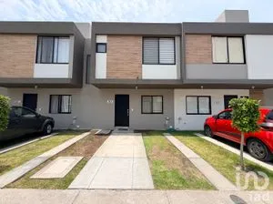 NEX-298937 - Casa en Renta, con 3 recamaras, con 2 baños, con 92 m2 de construcción en La Pradera, CP 76269, Querétaro.